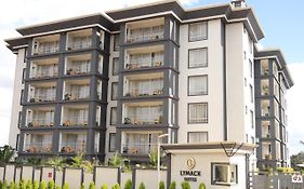 Lymack Suites 4*